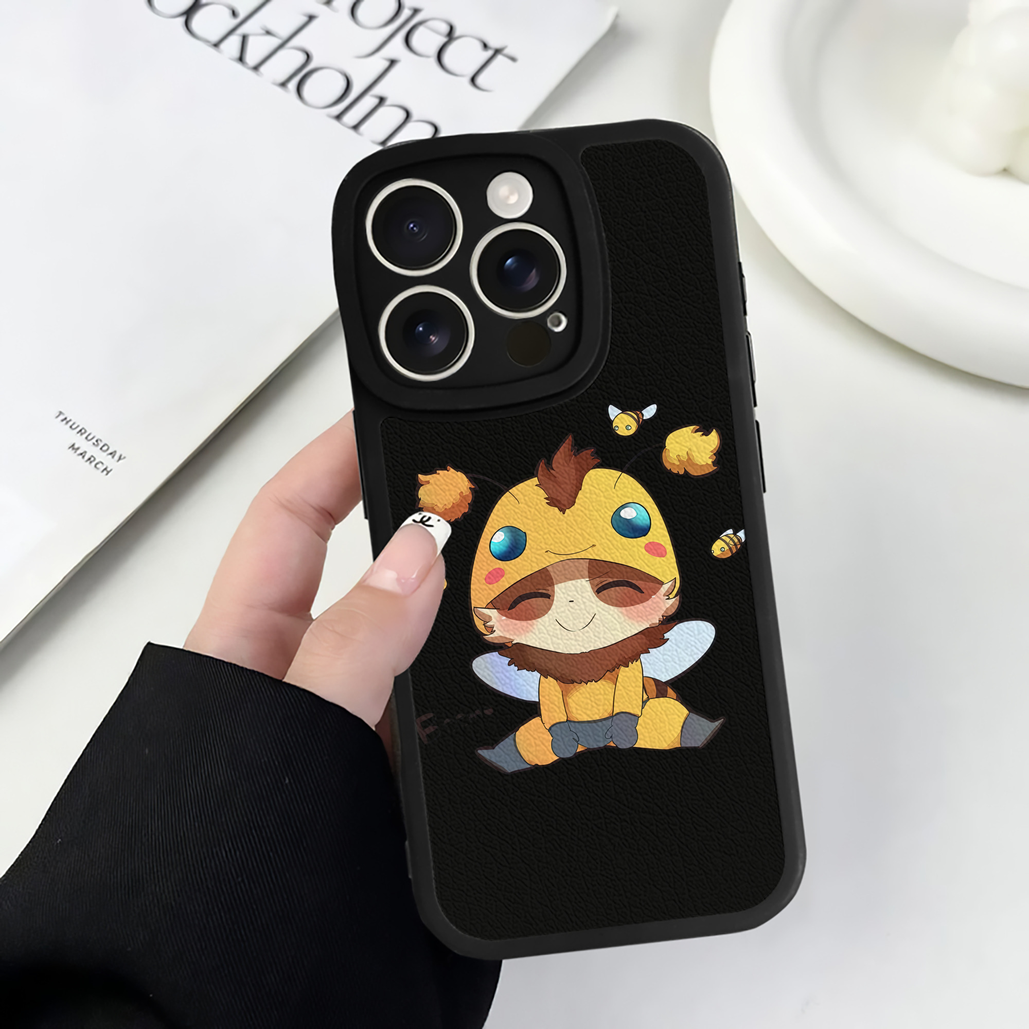リーグ・オブ・レジェンド League of Legends LOL 【iPhone 16シリーズ対応】シリコンスマホケース（レザー調） 材質：シリコン